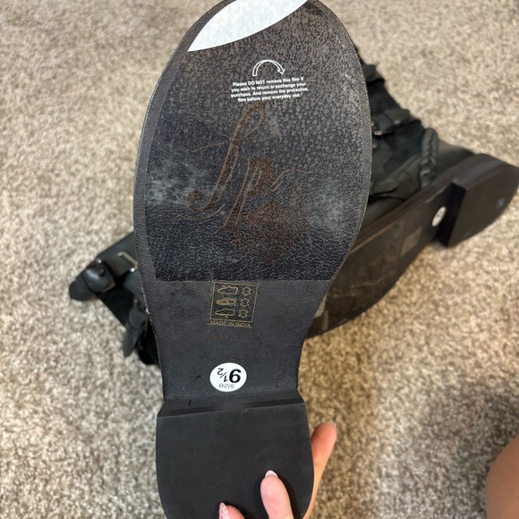 Free People Women’s Billie Buckled Moto Boots Black Leather Size 9.5 NWOB. - Picture 3 of 7